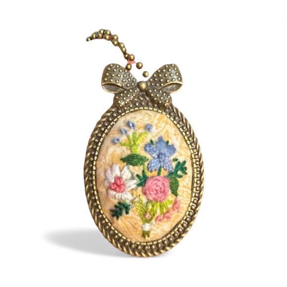 Botanical Embroidery Necklace, Handmade Floral Pendant / Broach - Picture 1 of 4